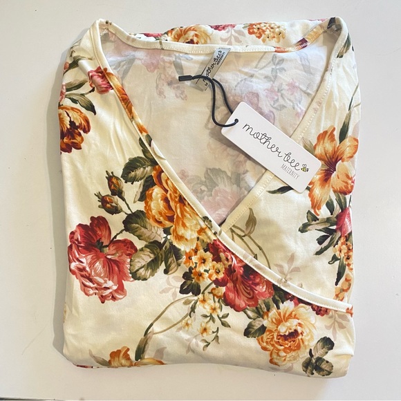 NWT White Floral Maternity and Nursing Dress - Picture 4 of 4